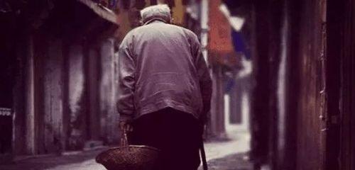 如细雨般滋润（妈妈的爱与无私奉献）