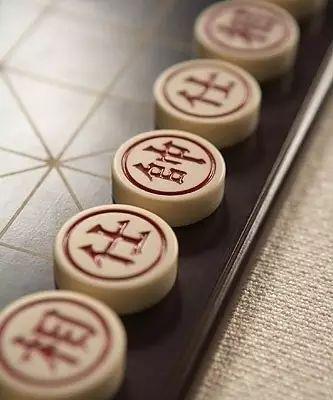 人生如同棋子（一个青年追求理想的故事）