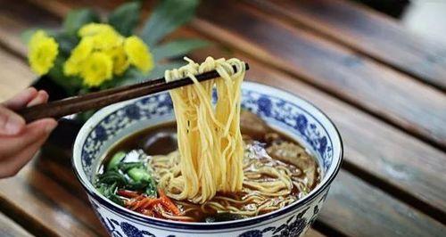 追寻本心（以品一碗素面）