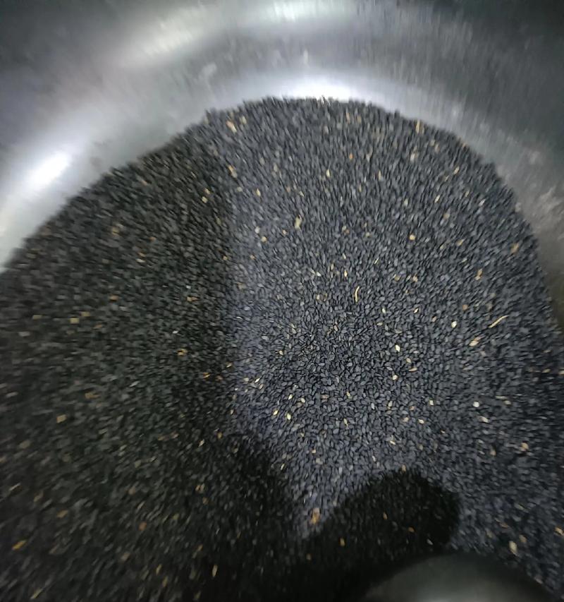 分享劳动成果，让生活更美好（一个小小的果园，带来的惊喜与喜悦）
