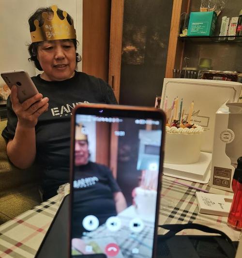 妈妈的爱，永不凋零（一个母亲的坚韧与无私）