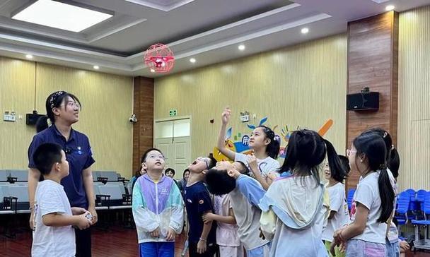 孩子们的欢聚时光（孩子们的欢聚时光）