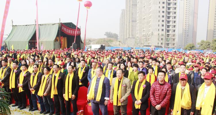 传承中华文化的艺术家（一位年轻画家的传奇故事）
