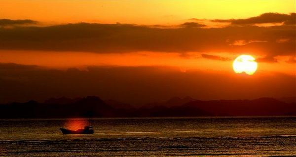 夕阳美丽如画