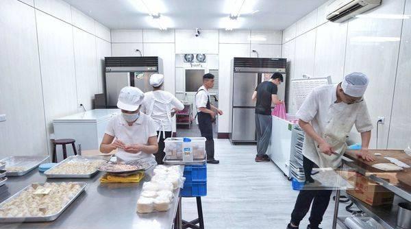 厂中人情味（从一个工厂老员工的故事看工厂里的温度）
