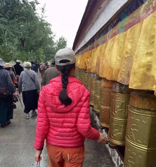 用母亲的爱守护孩子的成长（用母亲的爱守护孩子的成长）