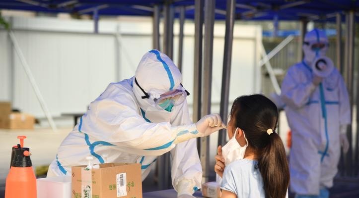 共同守护生命——一个小城的抗疫故事（病毒来袭，勇士抗击，团结与担当）