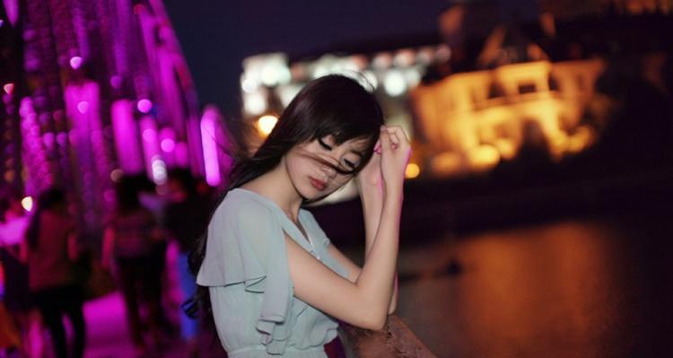 阳光下的微笑（失去与收获）