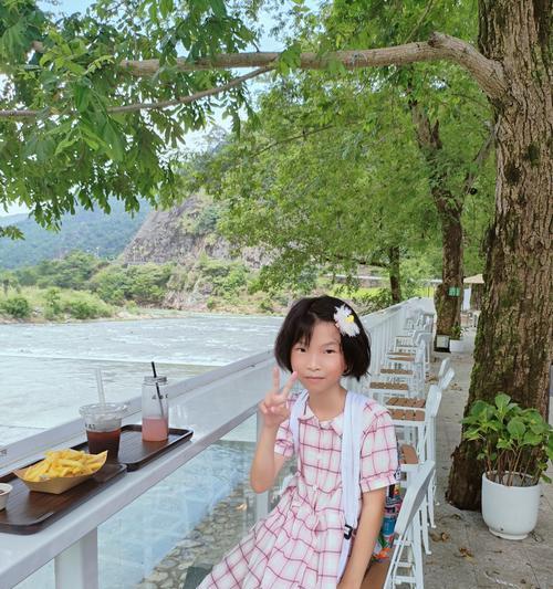 走向阳光（一段勇敢的成长之路）