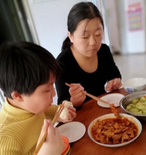 我与书的故事（一个爱读书的人的成长故事）